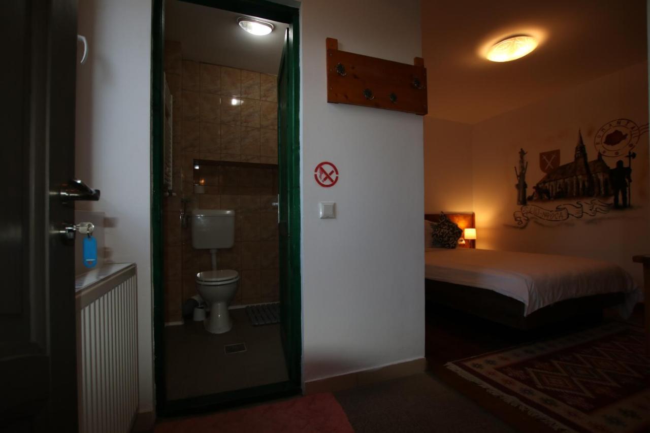 B&B Duo Caffe Baneasa Boekarest Buitenkant foto