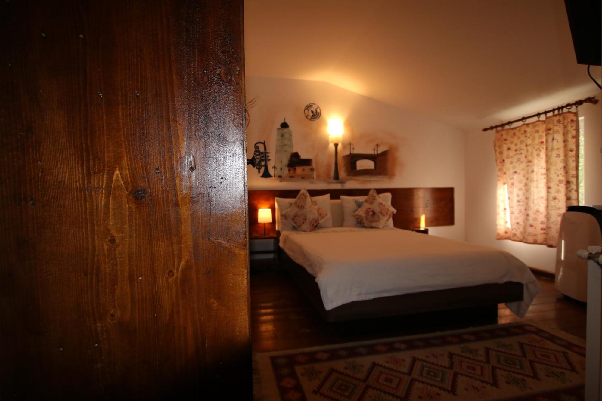 B&B Duo Caffe Baneasa Boekarest Buitenkant foto